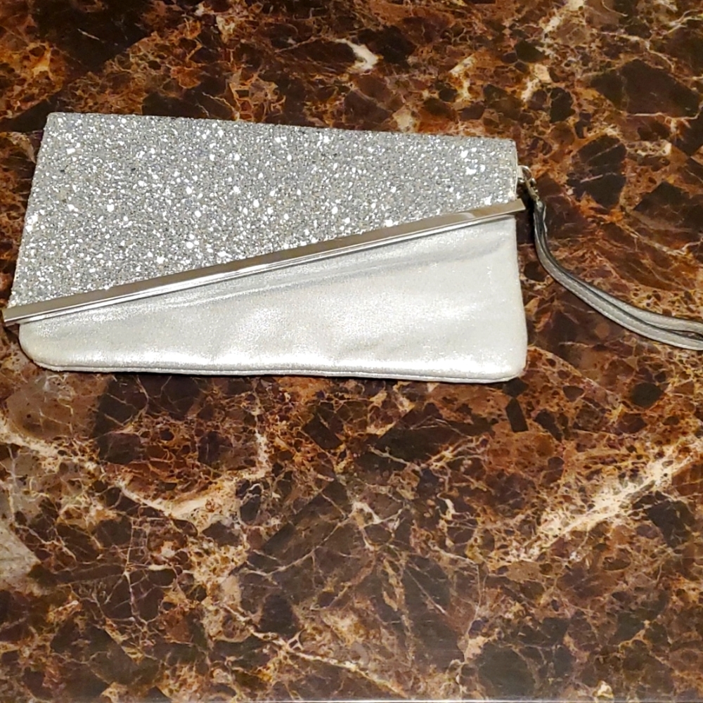 BEAUTIFUL SILVER CLUTCH